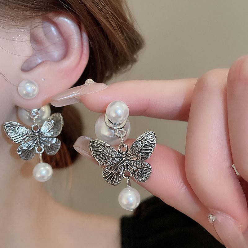 1 Pair Vintage Style Simple Style Butterfly Inlay Alloy Imitation Pearl Drop Earrings display picture 9