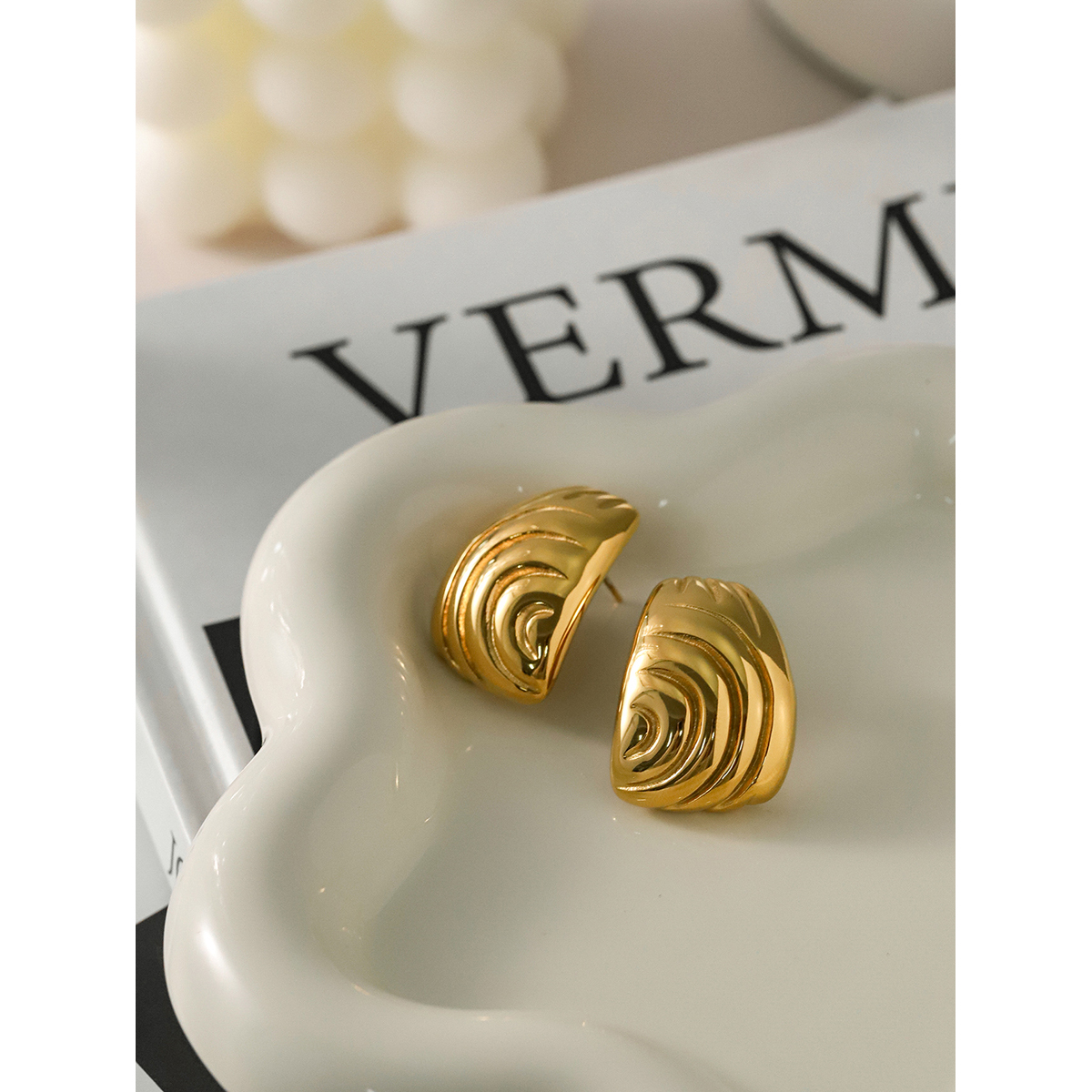 1 Pair IG Style Simple Style Spiral 316 Stainless Steel  18K Gold Plated Ear Studs display picture 3