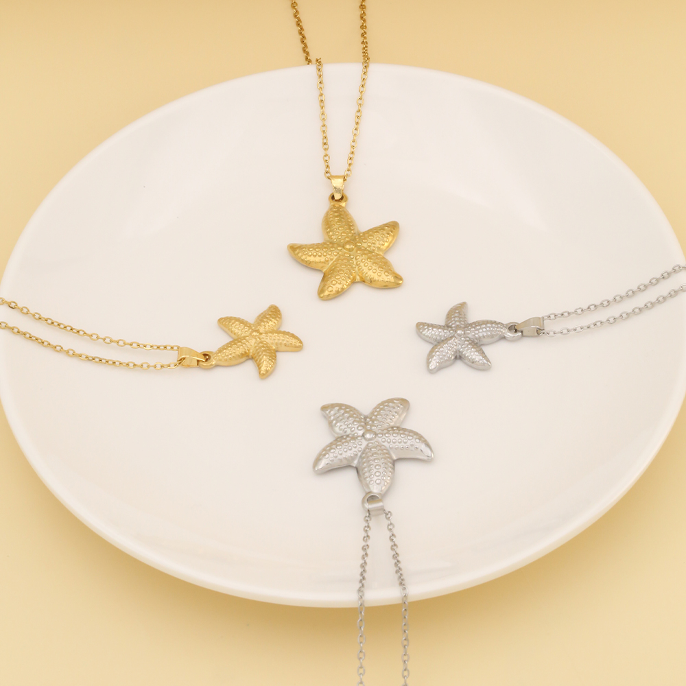 304 Stainless Steel 18K Gold Plated Cute Sweet Commute Polishing Starfish Pendant Necklace display picture 2