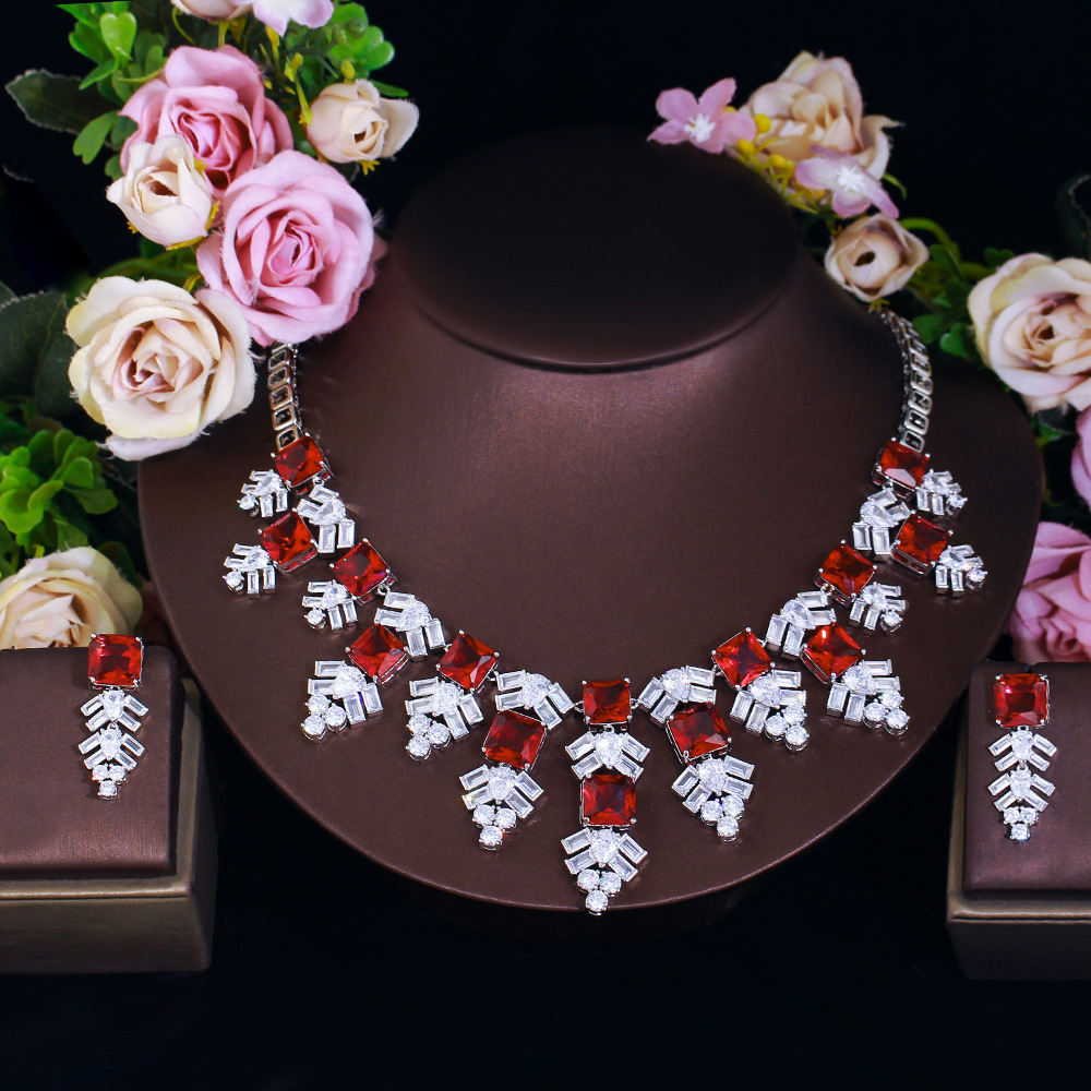Copper White Gold Plated Elegant Shiny Inlay Water Droplets Flower Artificial Gemstones Jewelry Set display picture 3