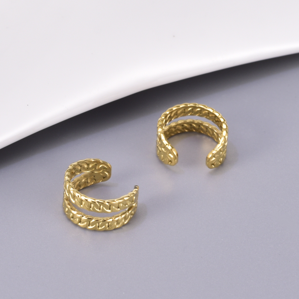 1 Pair Simple Style Classic Style Solid Color Plating 304 Stainless Steel Titanium Steel 18K Gold Plated Ear Cuffs display picture 2
