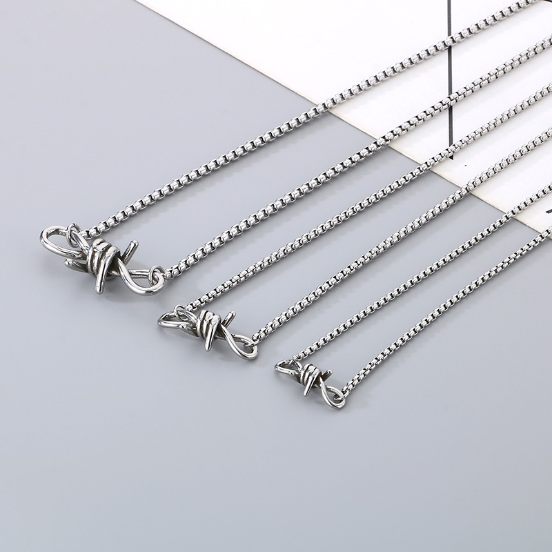304 Stainless Steel Simple Style Knot Bracelets Necklace display picture 13