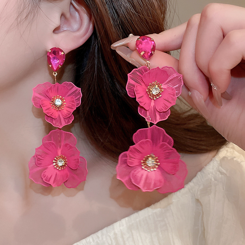 1 Pair Exaggerated Flower Inlay Copper Rhinestones Drop Earrings display picture 9