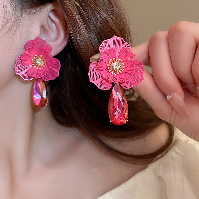 1 Pair Exaggerated Flower Inlay Copper Rhinestones Drop Earrings display picture 12