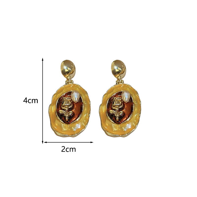 1 Pair Vintage Style Simple Style Flower Inlay Alloy Freshwater Pearl Drop Earrings display picture 4