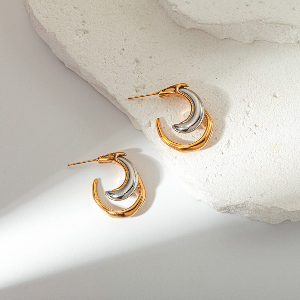 1 Pair Simple Style Classic Style Moon Plating 304 Stainless Steel 14K Gold Plated Ear Studs display picture 2