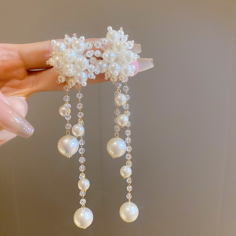 1 Pair Elegant Sweet Flower Beaded Crystal Pearl Copper Drop Earrings display picture 6