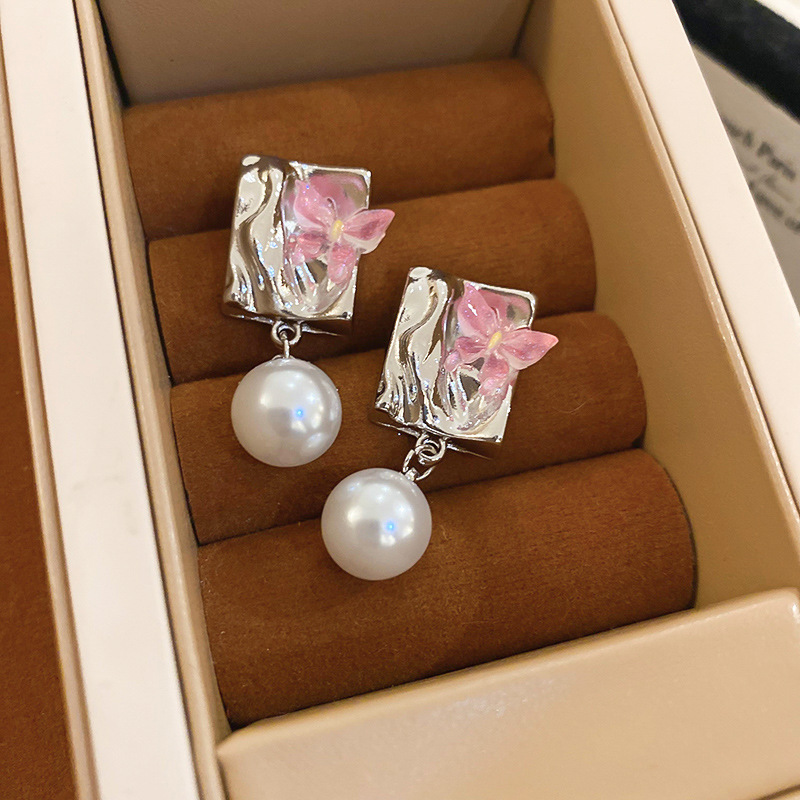 1 Pair Elegant Simple Style Butterfly Butterfly Inlay Alloy Imitation Pearl Drop Earrings display picture 4