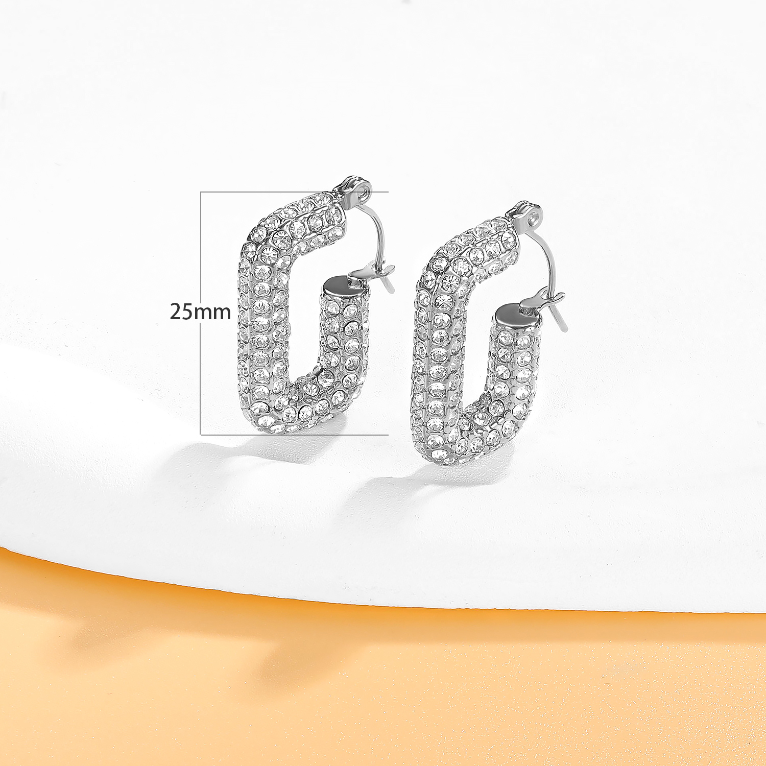 1 Pair Simple Style Solid Color Inlay 304 Stainless Steel Zircon 18K Gold Plated Earrings display picture 1