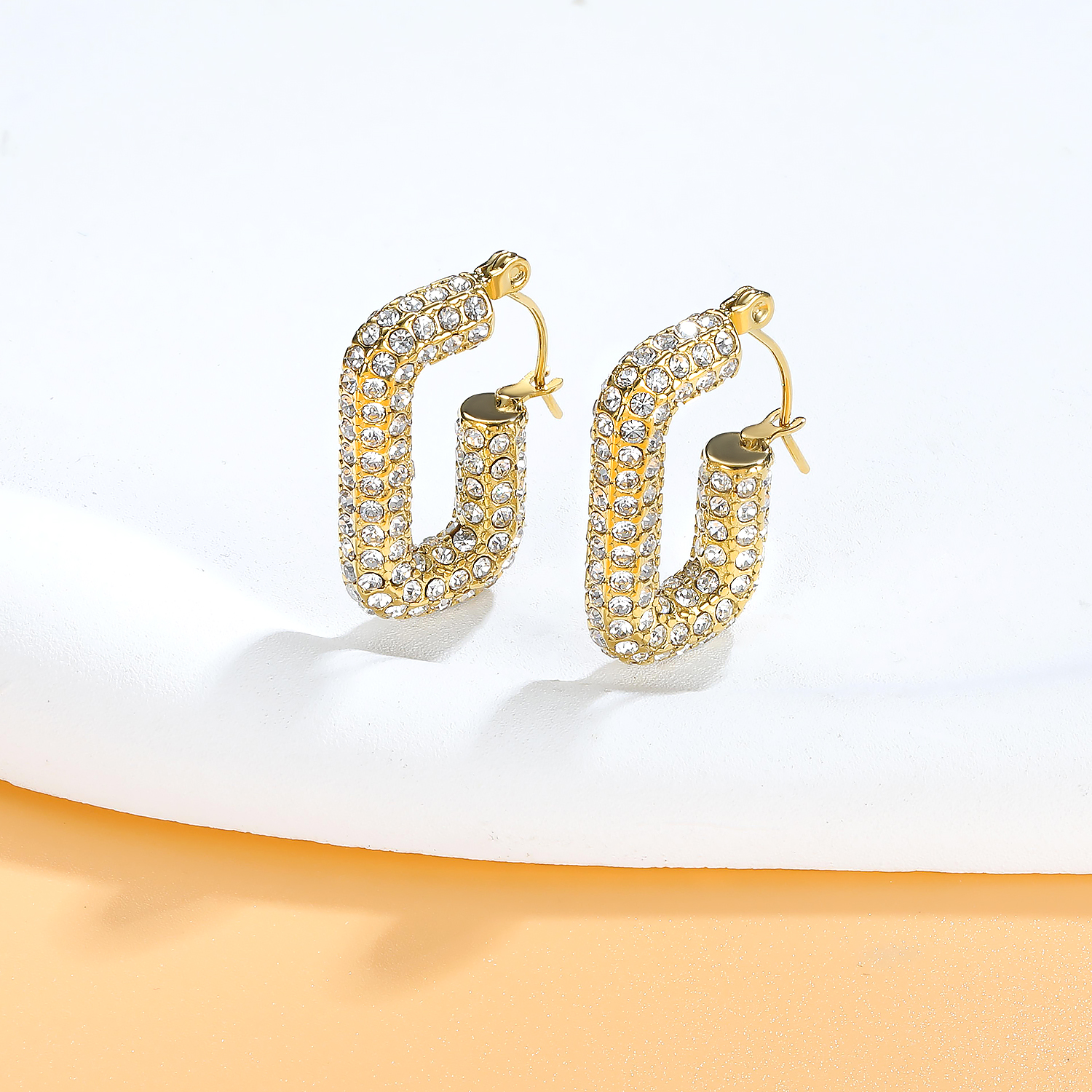 1 Pair Simple Style Solid Color Inlay 304 Stainless Steel Zircon 18K Gold Plated Earrings display picture 2