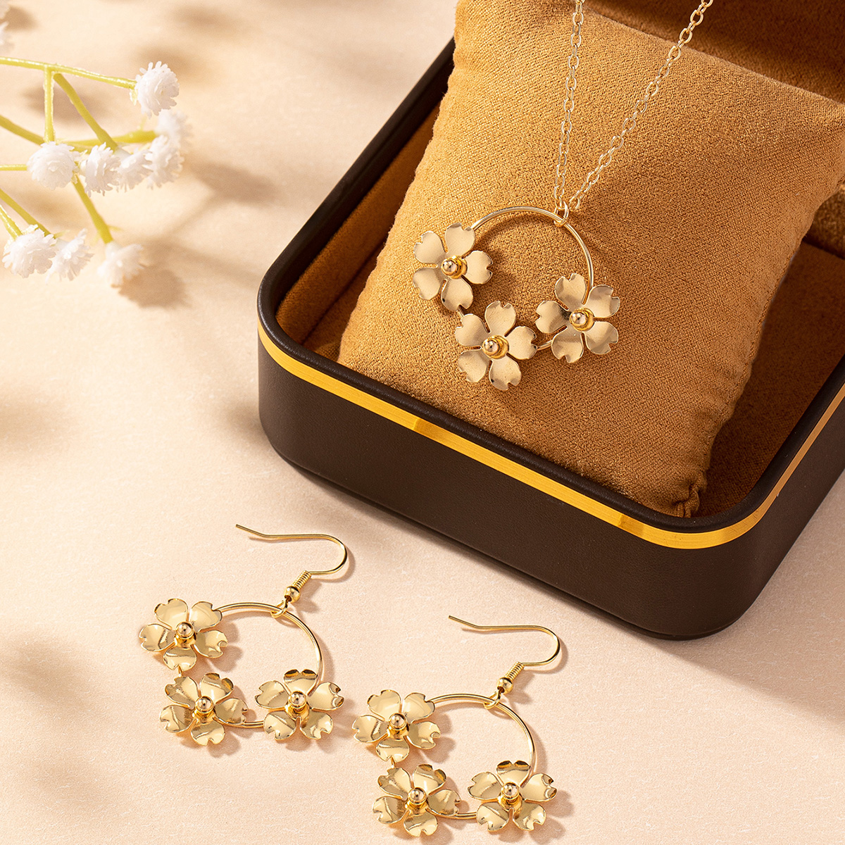 Elegant Lady Streetwear Flower Iron Wholesale Earrings Necklace Jewelry Set display picture 6