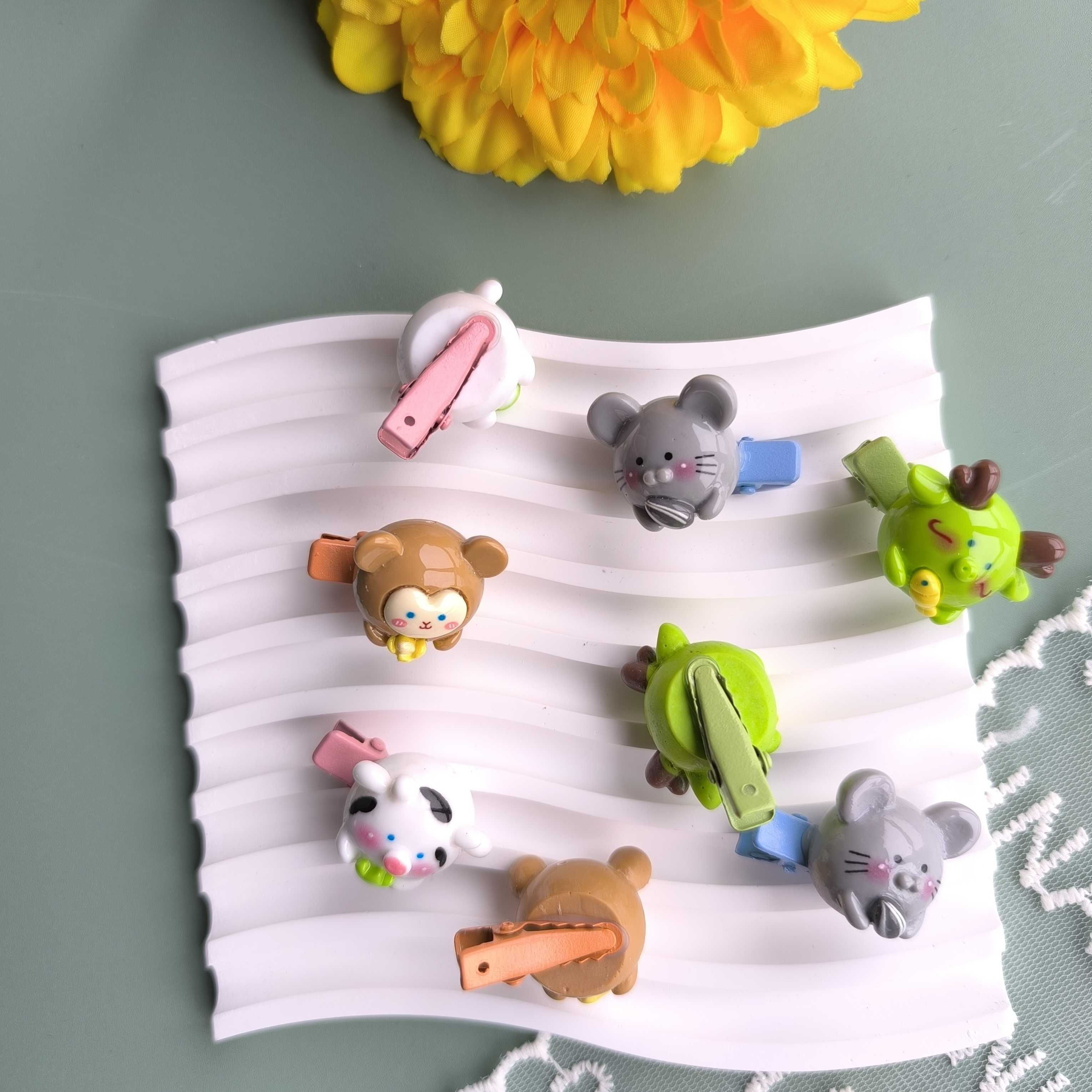 Girl'S Cute Funny Animal Plastic Three-dimensional Hair Clip display picture 1