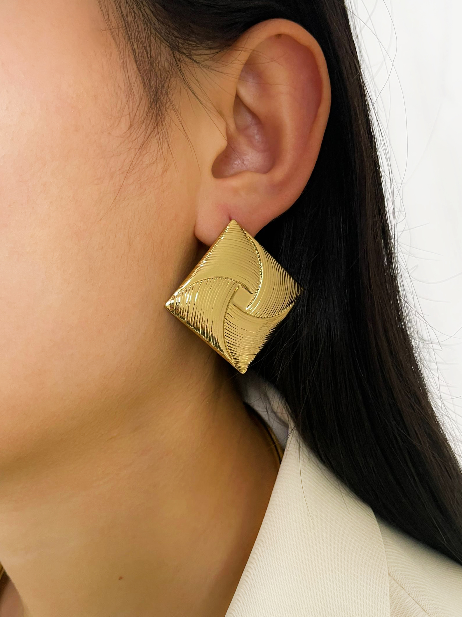 1 Pair Retro Simple Style Geometric Plating Copper 18K Gold Plated Ear Studs display picture 3