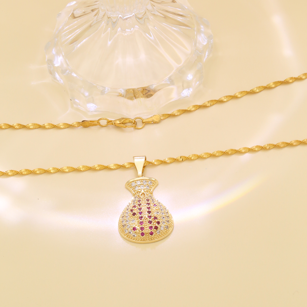 Großhandel Luxuriös Romantisch Pendeln Herzform Kupfer Überzug Inlay K Vergoldet Zirkon Halskette display picture 3