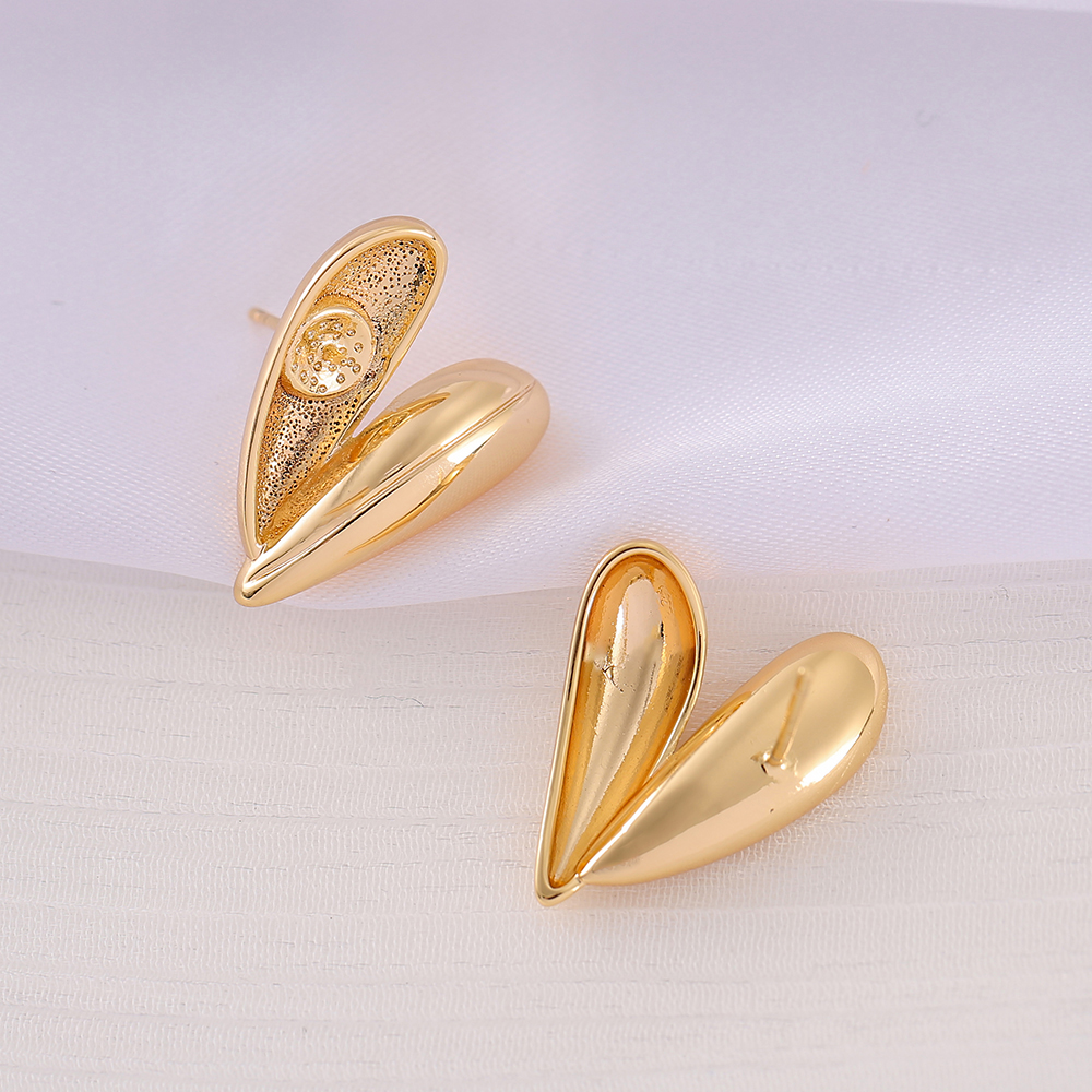 1 Pair 17 * 22mm Copper Zircon 18K Gold Plated Heart Shape Polished Earring Findings display picture 5
