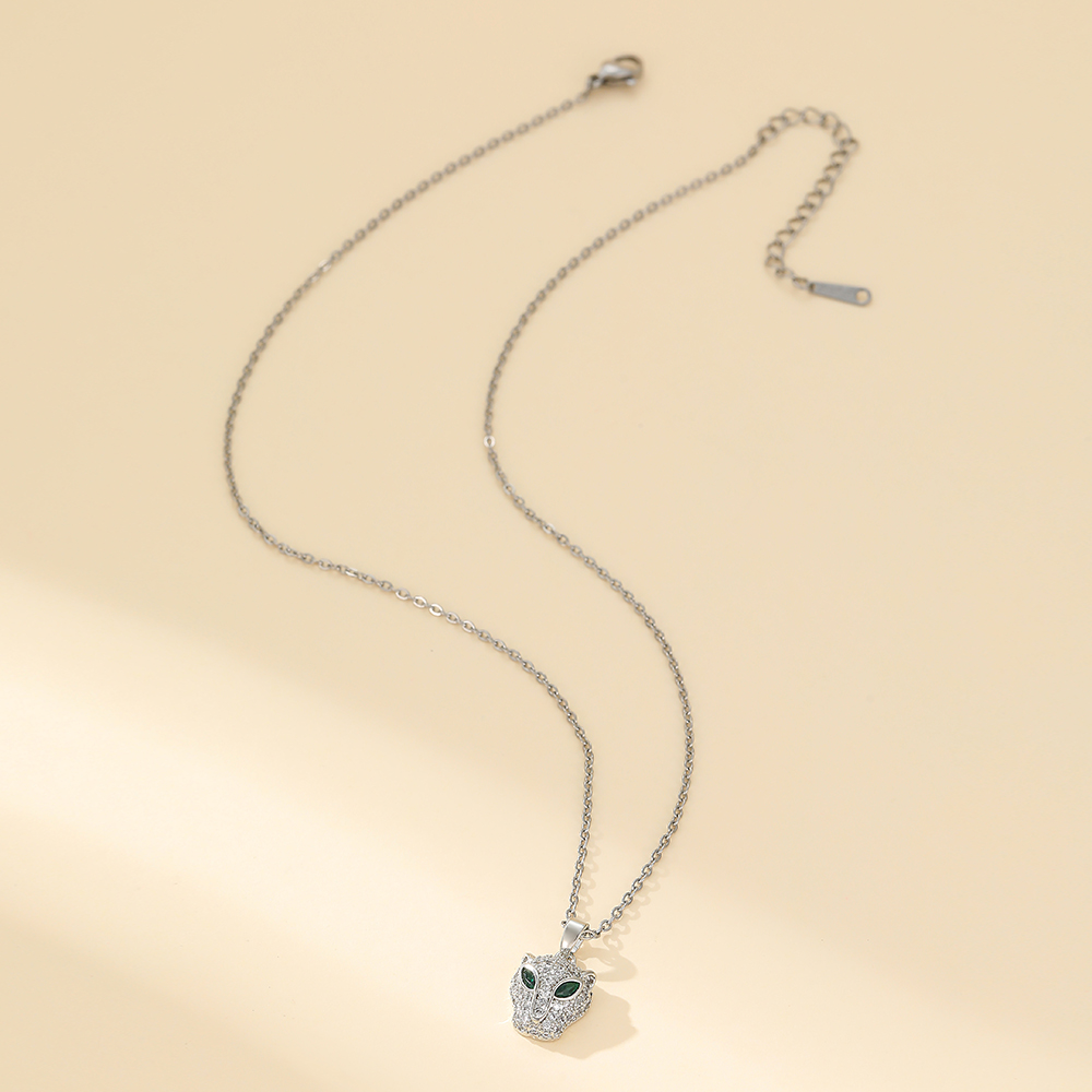 304 Stainless Steel Elegant Luxurious Inlay Animal Zircon Pendant Necklace display picture 2