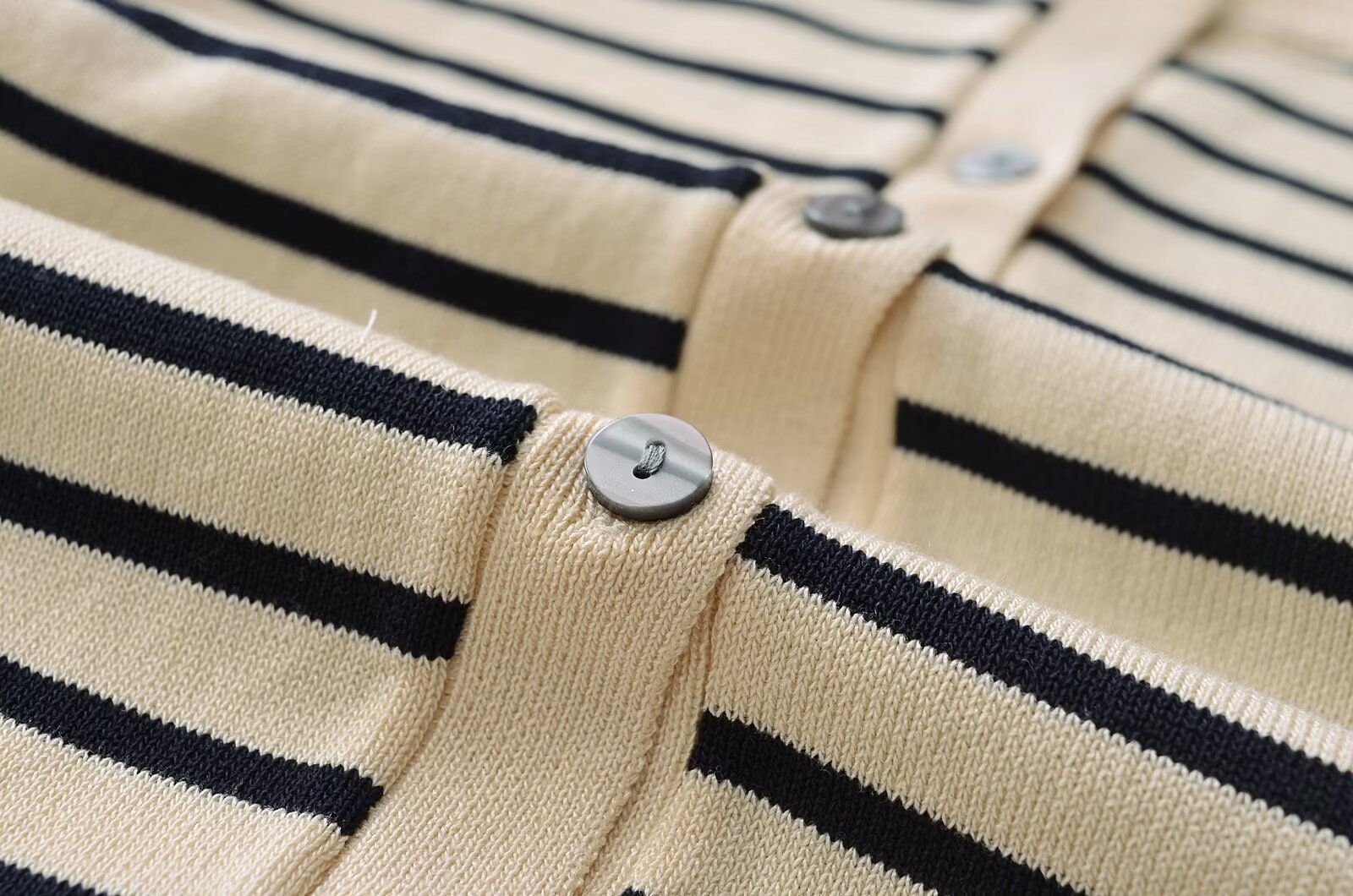 Women's Knitwear Long Sleeve Blouses Streetwear Stripe display picture 8
