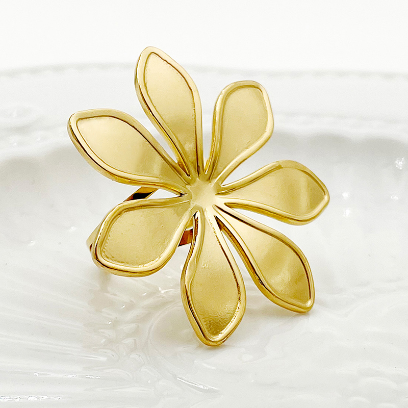 304 Stainless Steel 14K Gold Plated Vintage Style Simple Style Plating Flower Rings display picture 3
