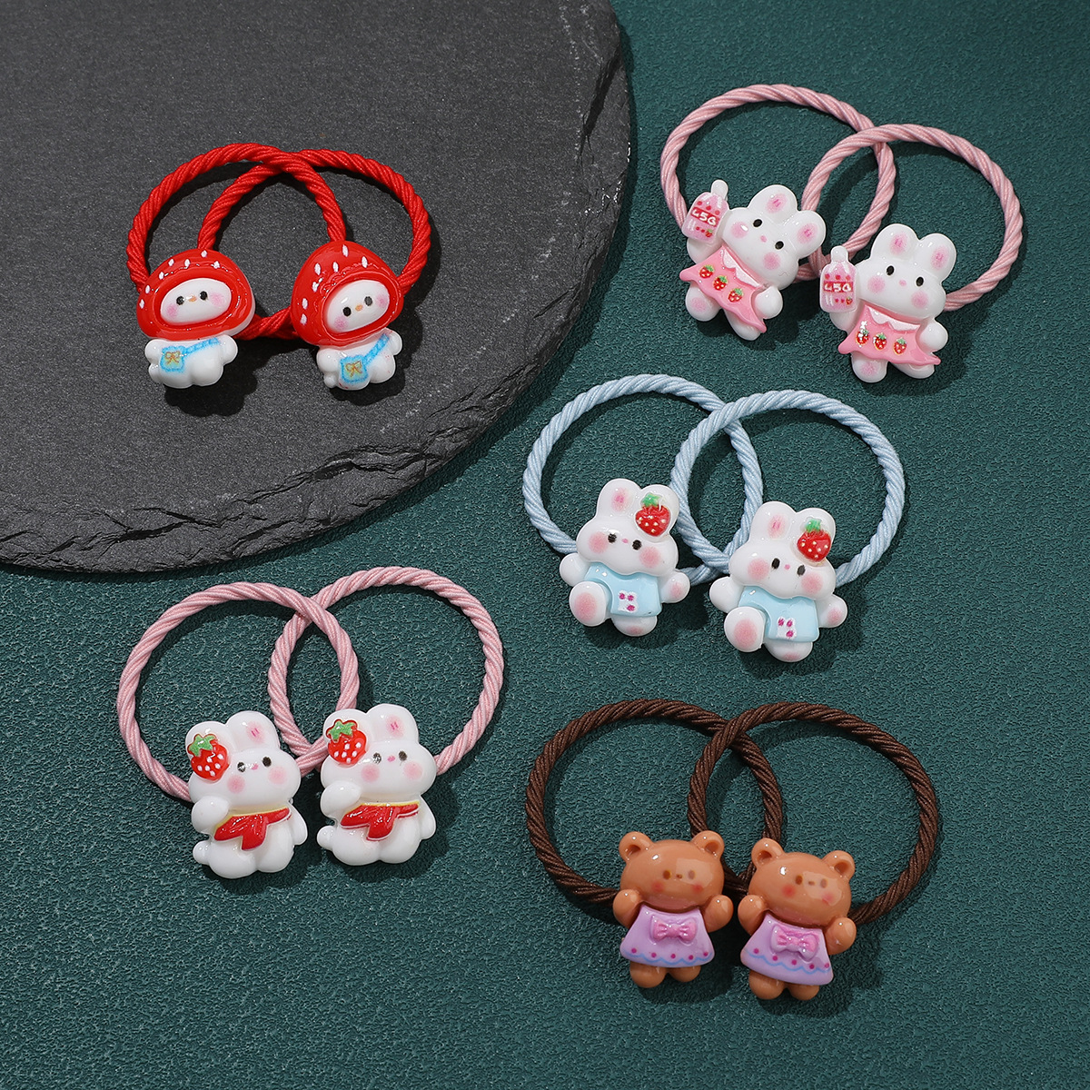 Kid'S Cartoon Style Cute Sweet Bear Plastic Rubber Band Hair Tie display picture 3