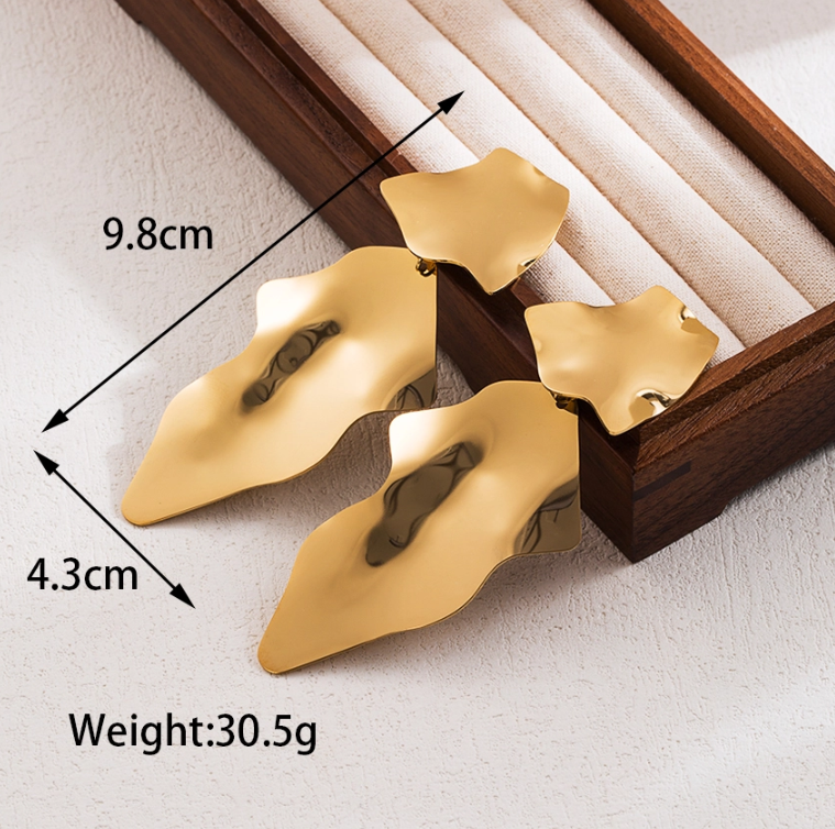 1 Pair Casual Classic Style Leaves 304 Stainless Steel 18K Gold Plated Drop Earrings display picture 2