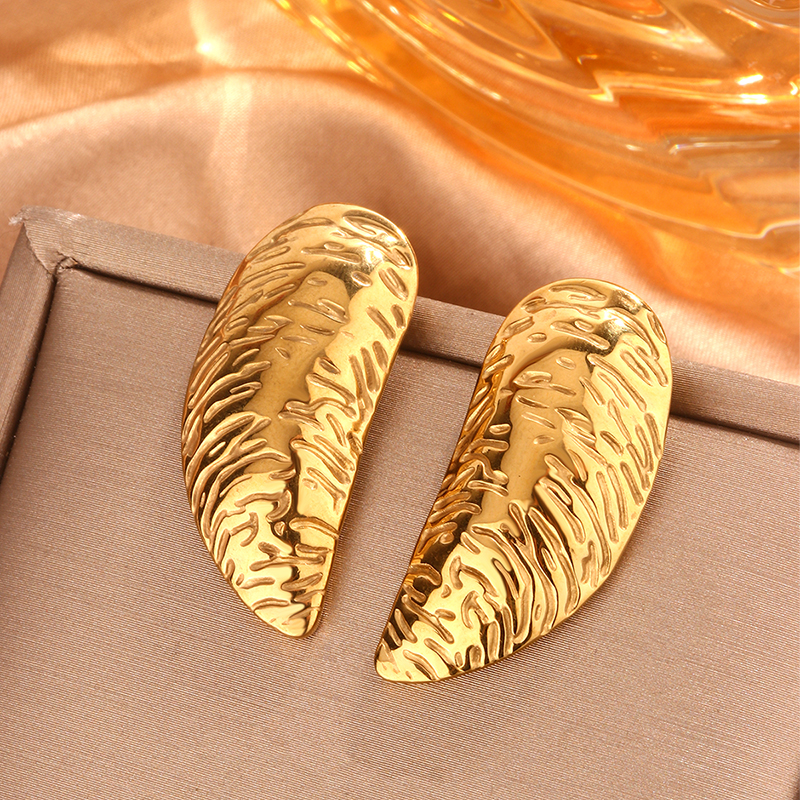 1 Pair Simple Style Sector Leaves Heart Shape Pleated 304 Stainless Steel 18K Gold Plated Ear Studs display picture 19