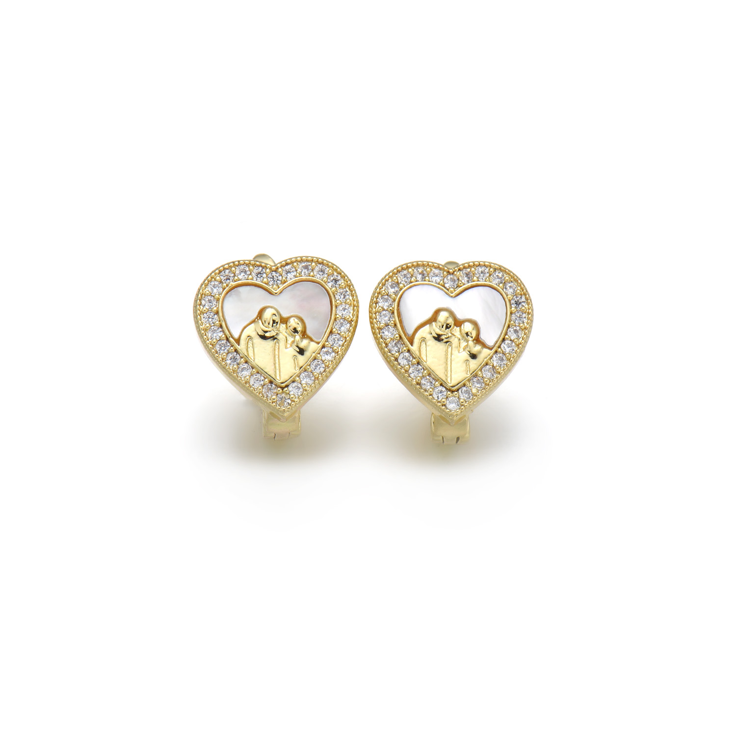 1 Par Elegante Básico Señora Forma De Corazón Mariposa Embutido Cobre Circón Chapados en oro de 18k Pendientes De Gota display picture 3