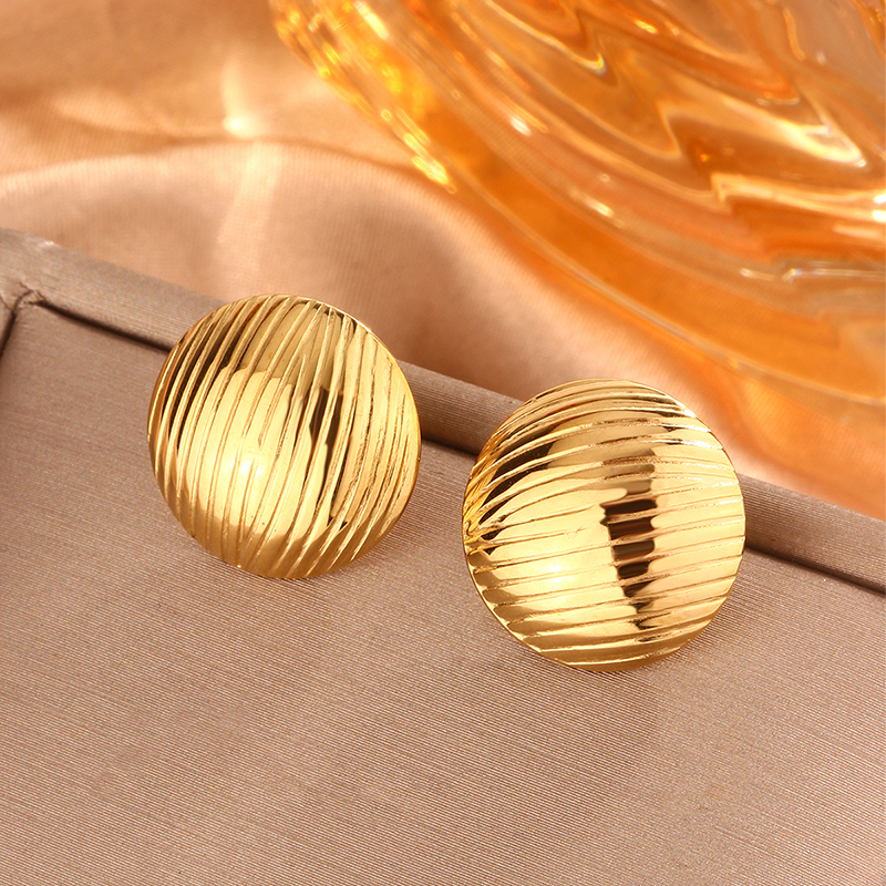 1 Pair Simple Style Sector Leaves Heart Shape Pleated 304 Stainless Steel 18K Gold Plated Ear Studs display picture 17