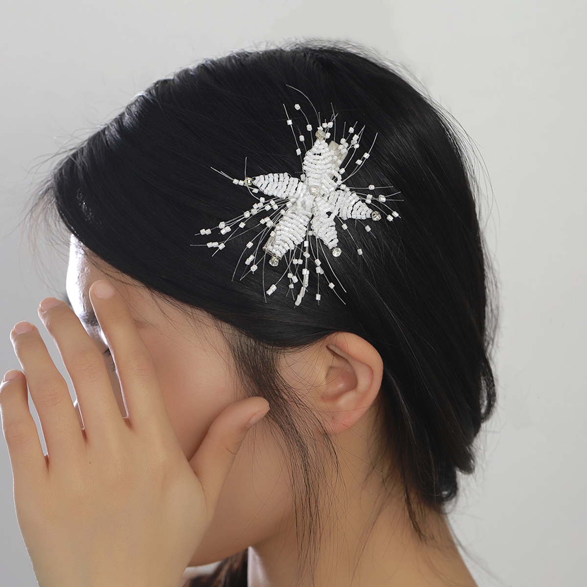 Women's Elegant Bridal Streetwear Flower Artificial Crystal Beaded Hair Clip display picture 1