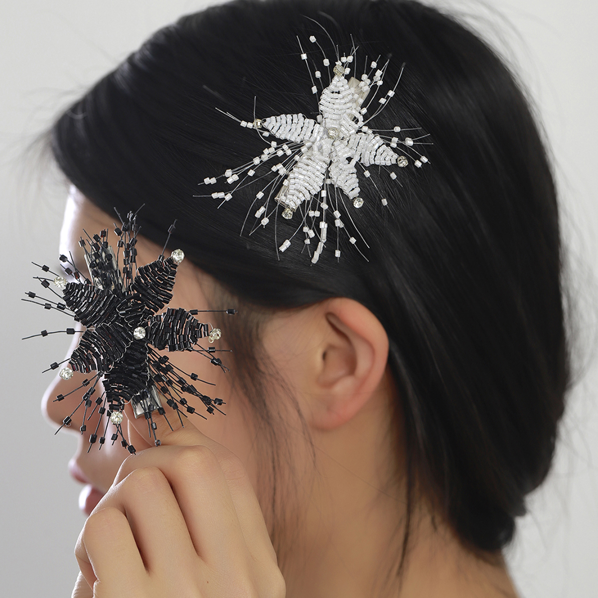 Women's Elegant Bridal Streetwear Flower Artificial Crystal Beaded Hair Clip display picture 2