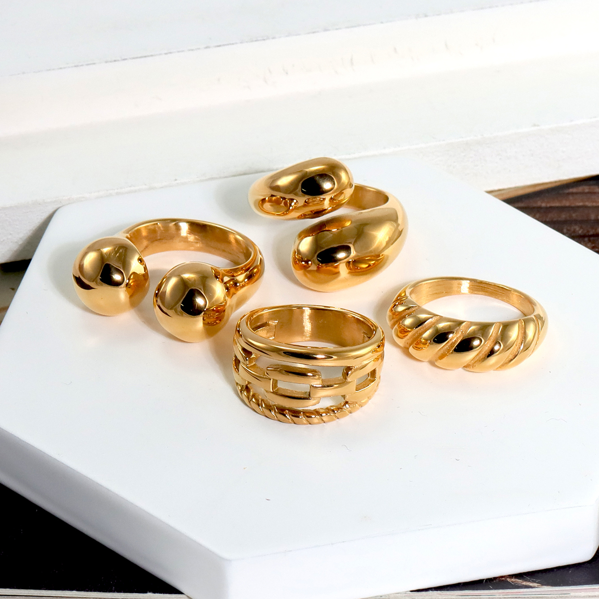 316L Stainless Steel  18K Gold Plated Modern Style Classic Style Shiny Metallic Water Droplets Solid Color Open Rings Rings display picture 5
