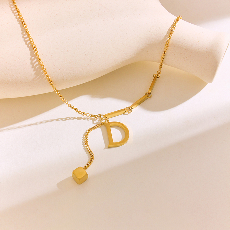 304 Stainless Steel 18K Gold Plated IG Style Solid Color Letter Pendant Necklace display picture 6