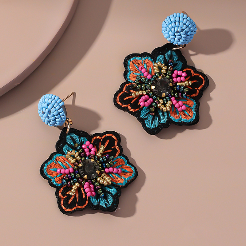 1 Pair Ethnic Style Commute Flower Beaded Embroidery Inlay Cloth Glass Rhinestones Drop Earrings display picture 1