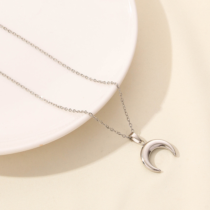 304 Stainless Steel Casual Simple Style Plating Sun Star Moon Pendant Necklace display picture 10