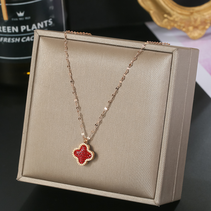 304 Stainless Steel IG Style Simple Style Plating Inlay Four Leaf Clover Round Heart Shape Shell Zircon Pendant Necklace display picture 8