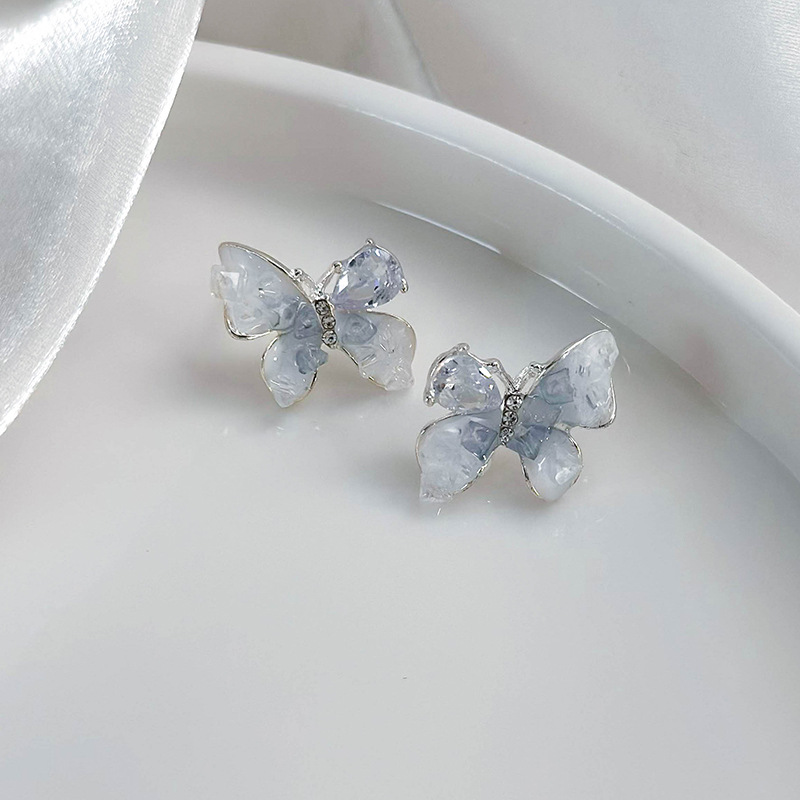 1 Paire Style Simple Style Classique Papillon Incruster Alliage Diamant Dans Les Débris Boucles D'Oreilles display picture 13