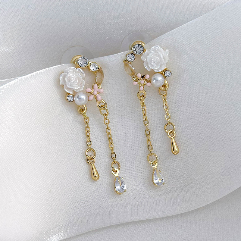 1 Paire Sucré Style Simple Fleur Incruster Alliage Alliage Perle Boucles D'oreilles display picture 11