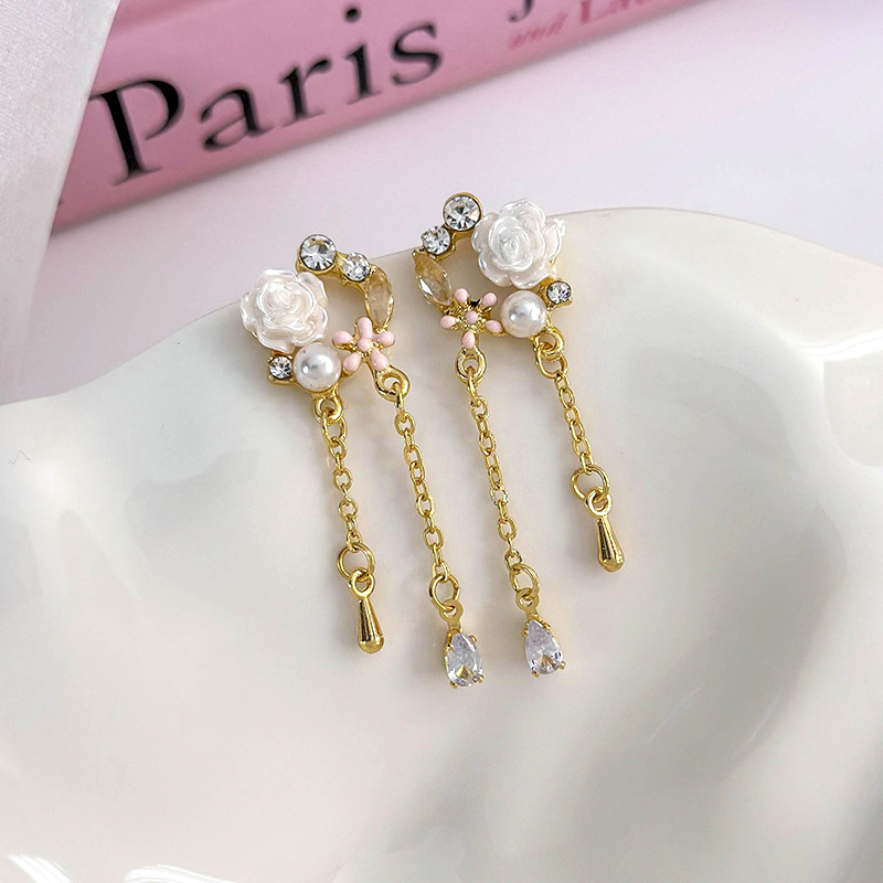 1 Pair Sweet Simple Style Flower Inlay Alloy Alloy Pearl Drop Earrings display picture 33