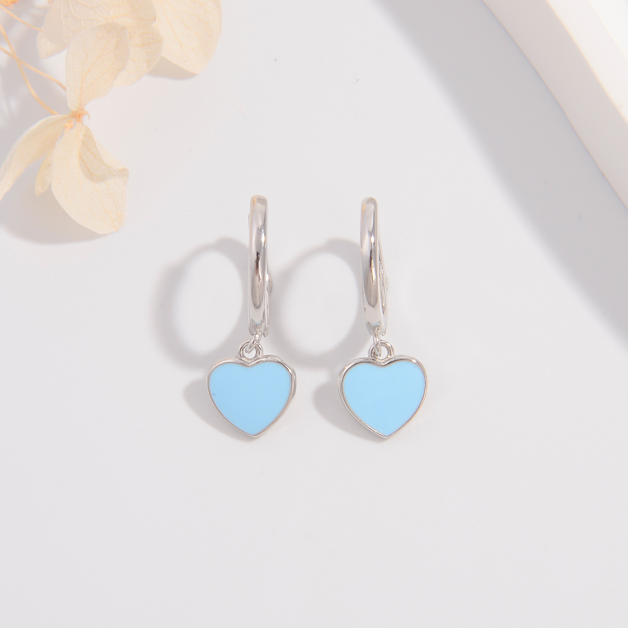 1 Pair Cute Lady Sweet Heart Shape Plating Sterling Silver White Gold Plated Drop Earrings display picture 3