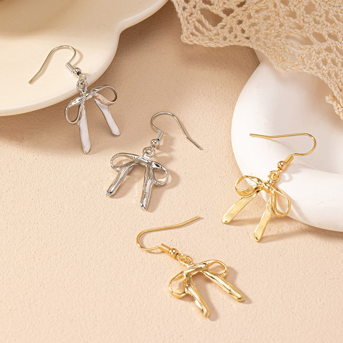 1 Pair Preppy Style Simple Style Bow Knot Iron Zinc Alloy Drop Earrings display picture 2