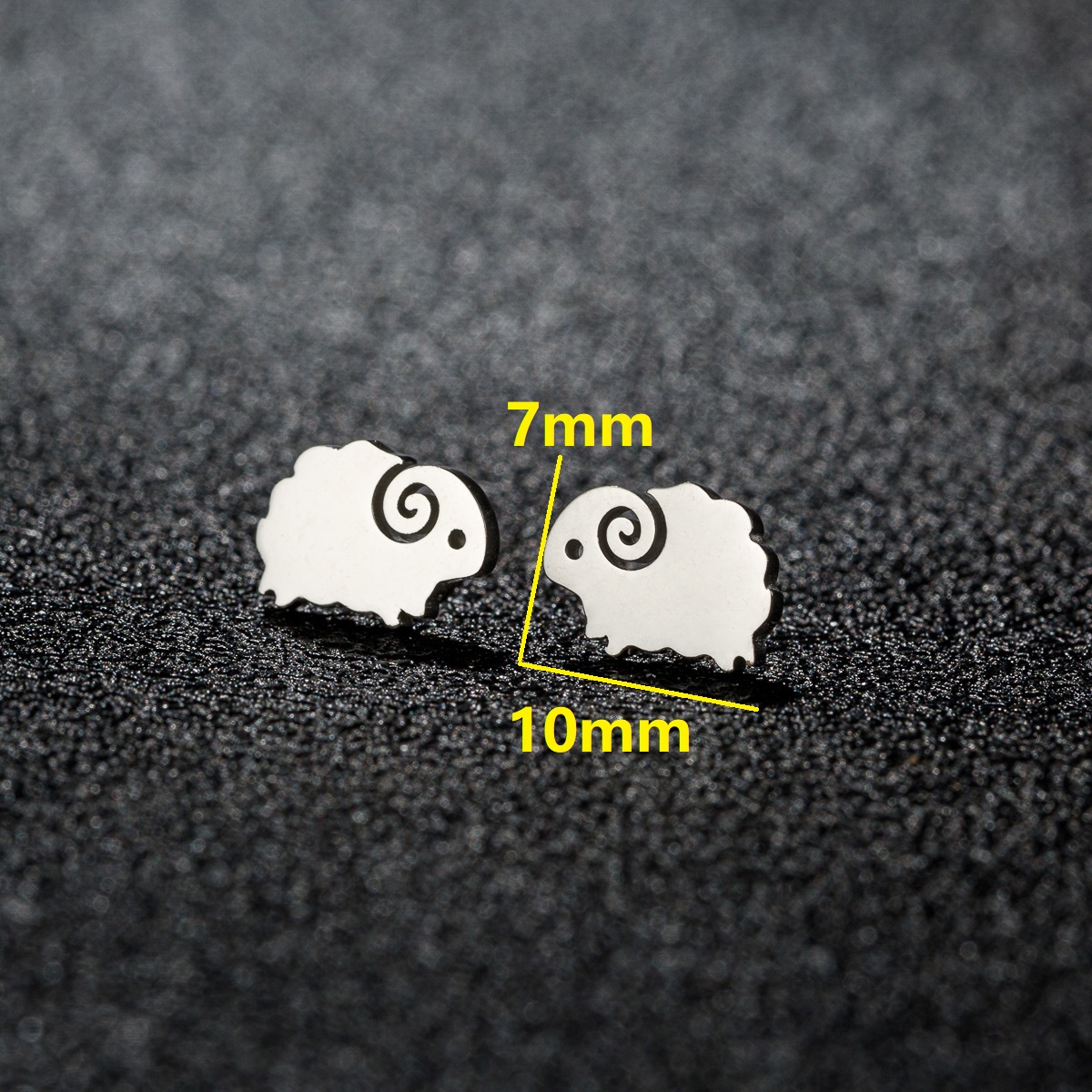 1 Pair Sweet Artistic Animal Irregular Polishing Plating 304 Stainless Steel 18K Gold Plated Ear Studs display picture 2