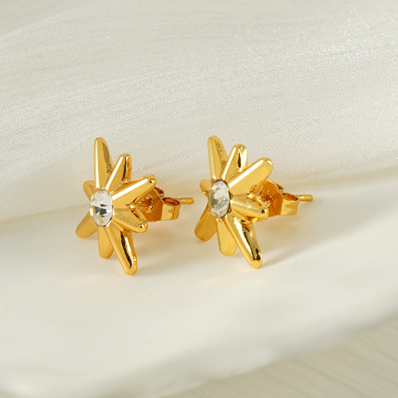 1 Pièce Style Simple Style Classique Star Placage Incruster Acier Inoxydable 304 Acier Au Titane Zircon Plaqué Or 18K Boucles D'Oreilles display picture 4