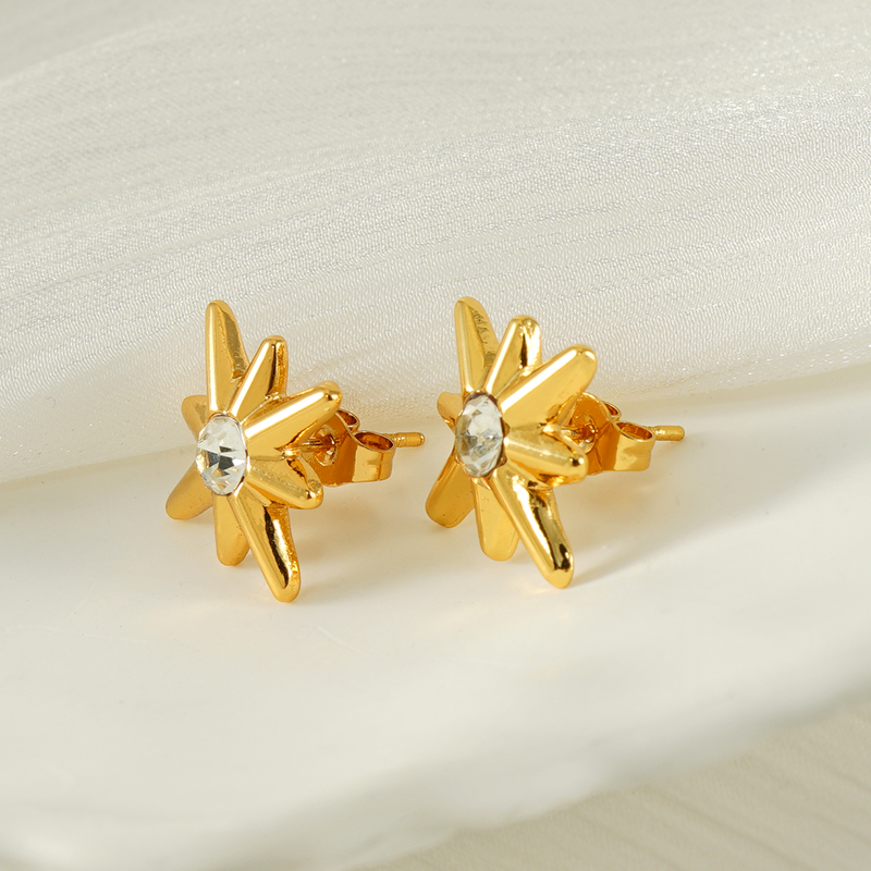 1 Piece Simple Style Classic Style Star Plating Inlay 304 Stainless Steel Titanium Steel Zircon 18K Gold Plated Ear Studs display picture 4