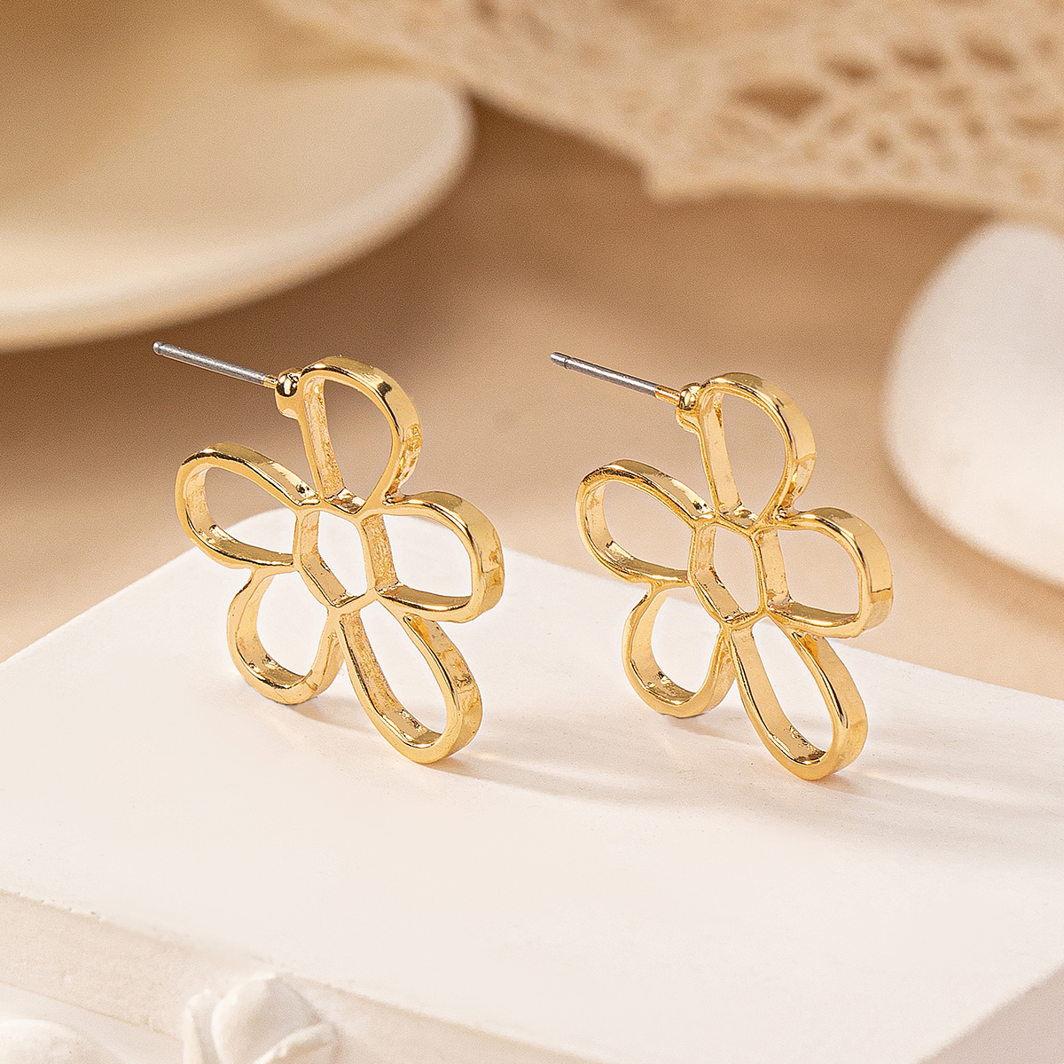1 Pair Basic Classic Style Commute Flower Zinc Alloy Ear Studs display picture 4