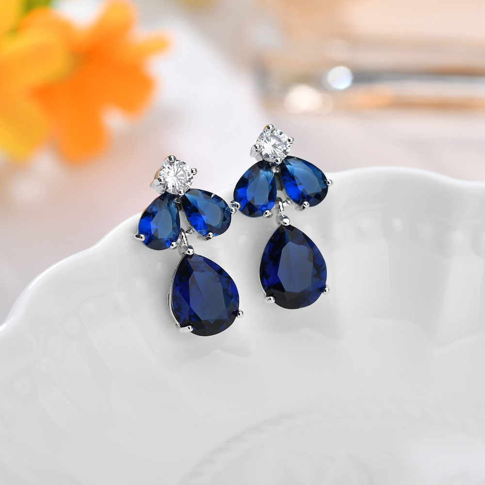 1 Pair IG Style Elegant Modern Style Water Droplets Inlay Brass Artificial Crystal Zircon Drop Earrings display picture 3