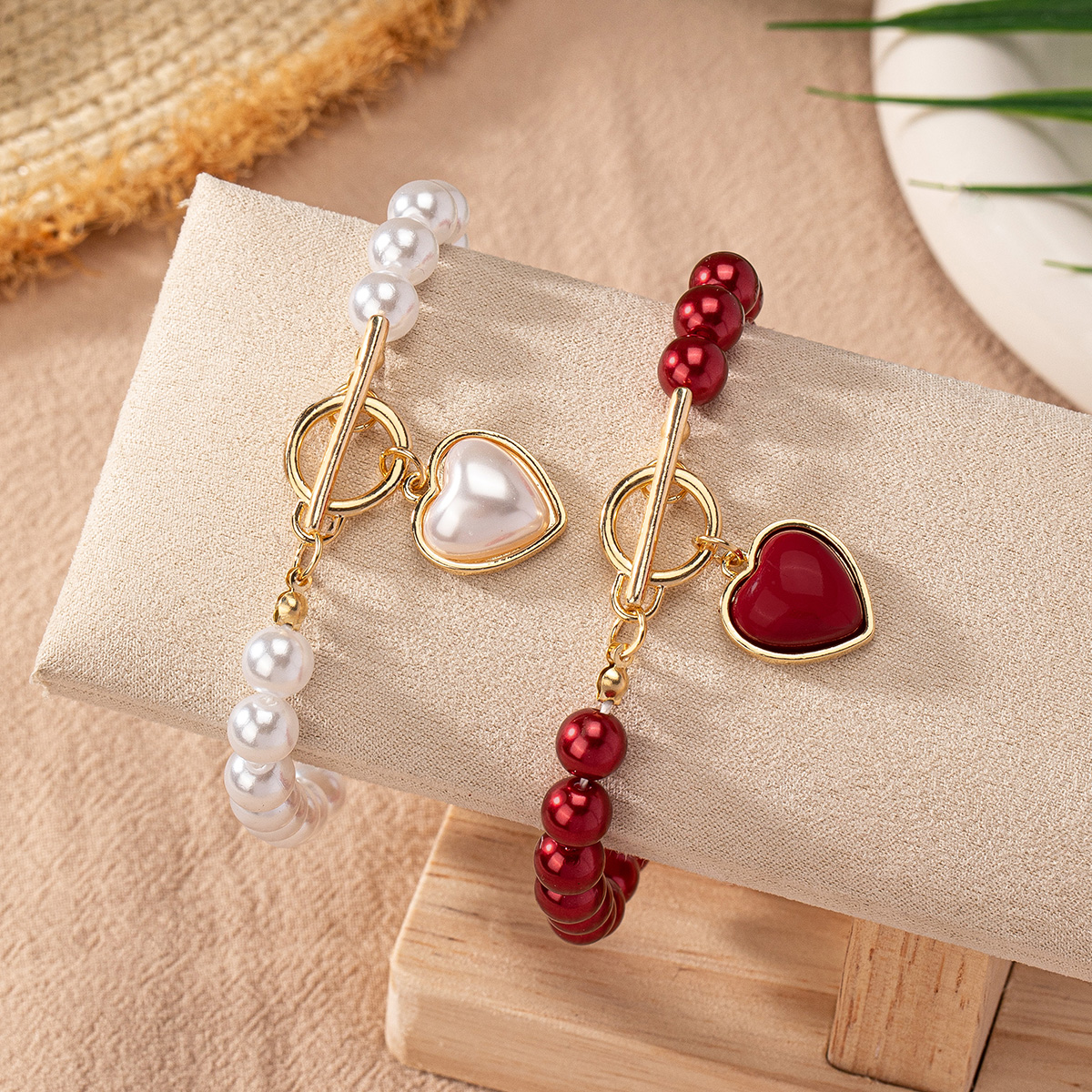 Elegant Lady Modern Style Heart Shape Alloy Plastic Women's Bracelets display picture 2
