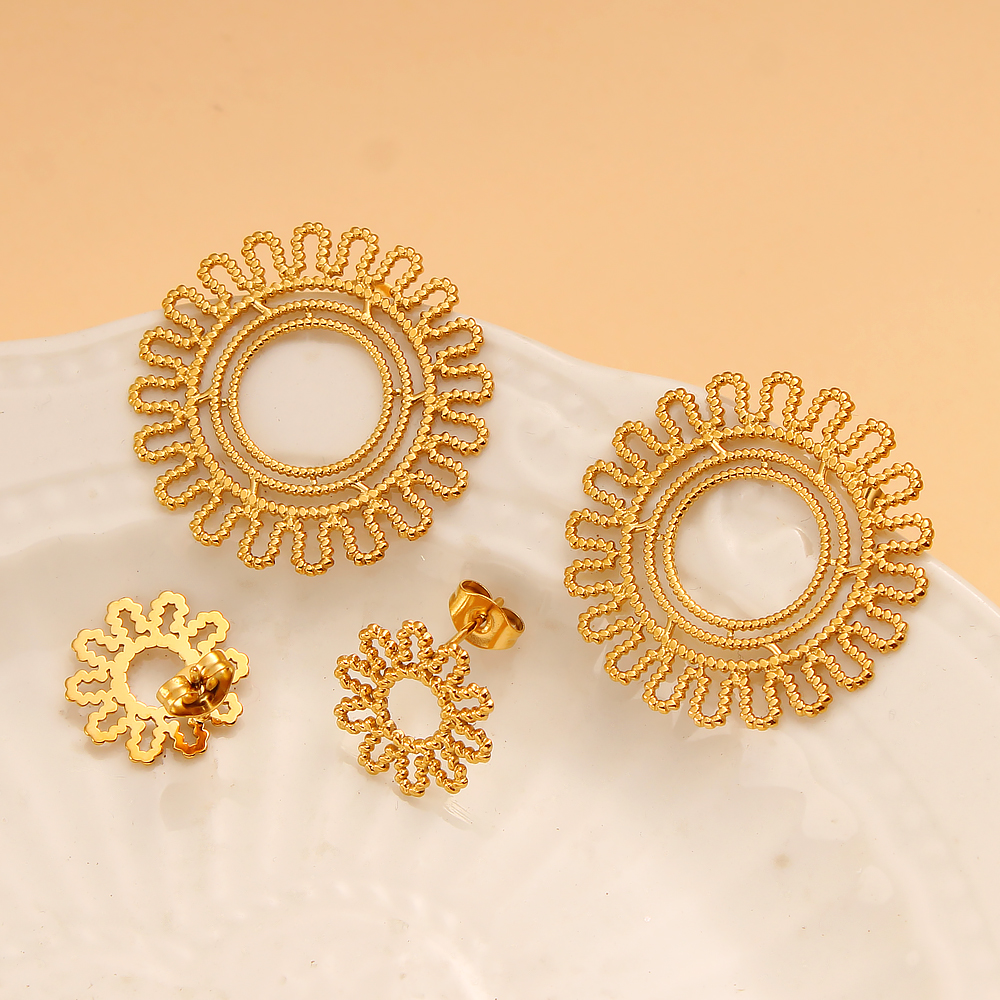 1 Pair Basic Modern Style Classic Style Sun 304 Stainless Steel None 18K Gold Plated Ear Studs display picture 7