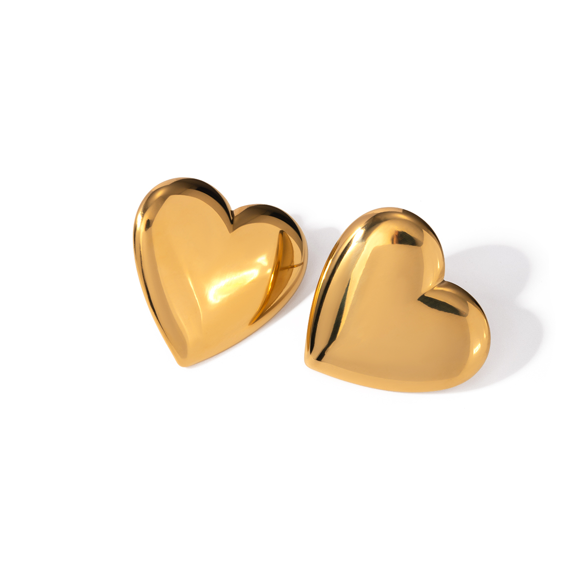 1 Pair Modern Style Classic Style Commute Heart Shape Solid Color Plating 304 Stainless Steel 18K Gold Plated Ear Studs display picture 4