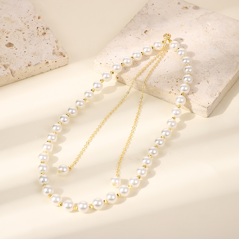 Großhandel Schmuck Elegant Einfacher Stil Runden Glas Perle Messing 18 Karat Vergoldet Perlen Halskette display picture 7