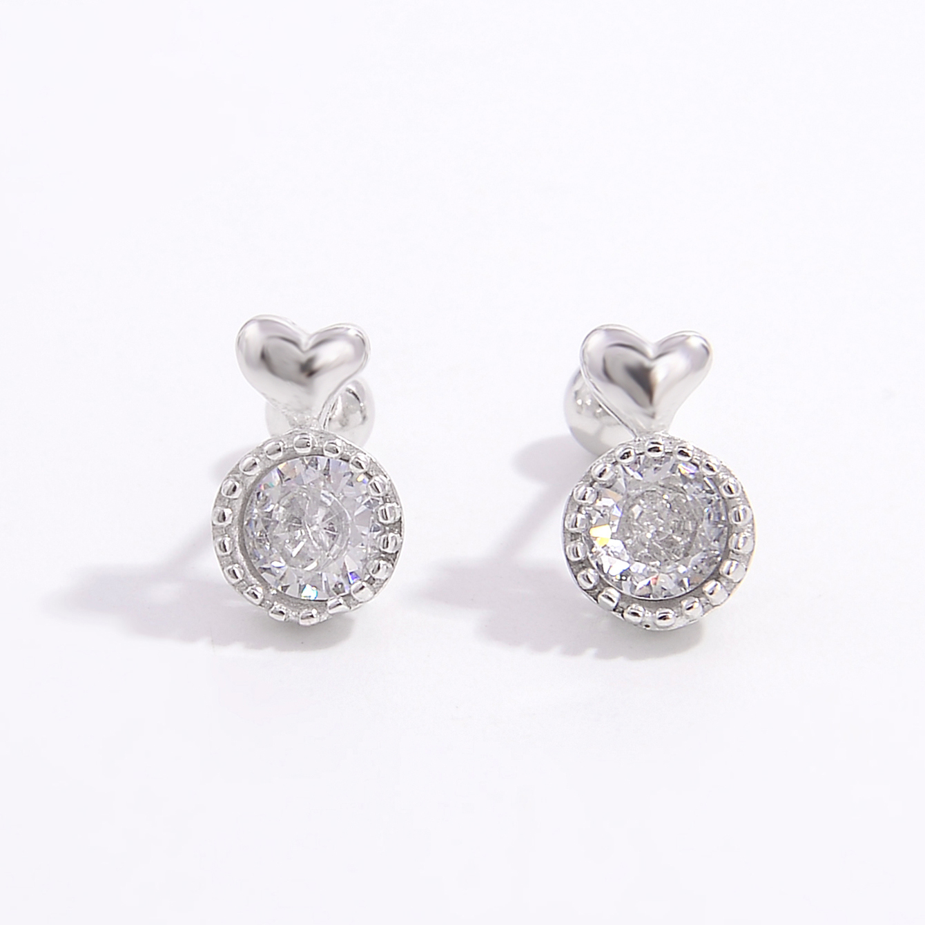 1 Pair Simple Style Shiny Round Square Star Inlay Sterling Silver Zircon White Gold Plated Ear Studs display picture 17