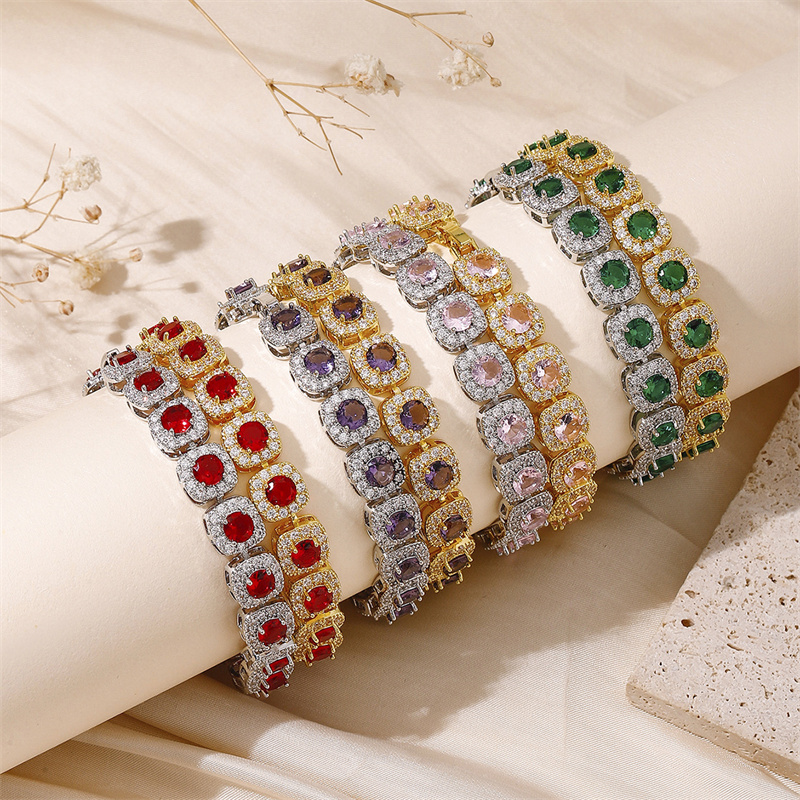 Wholesale Simple Style Shiny Round Copper Inlay 18K Gold Plated Zircon Bracelets display picture 10